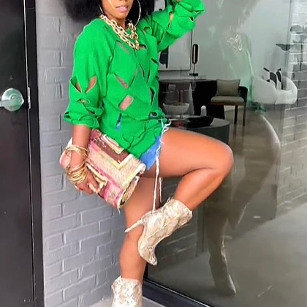 💚 Makemmmm CUT-OUT Sweatshirt